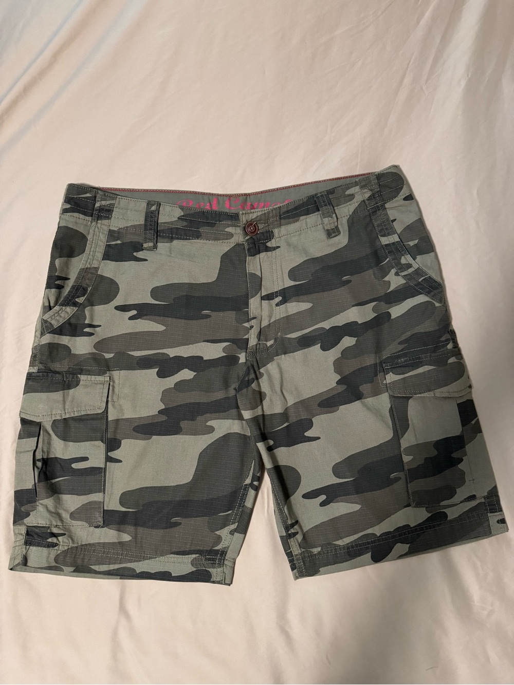(SOLD) Red Camel Men's Camo Cargo Pants - Olive & Dark Green